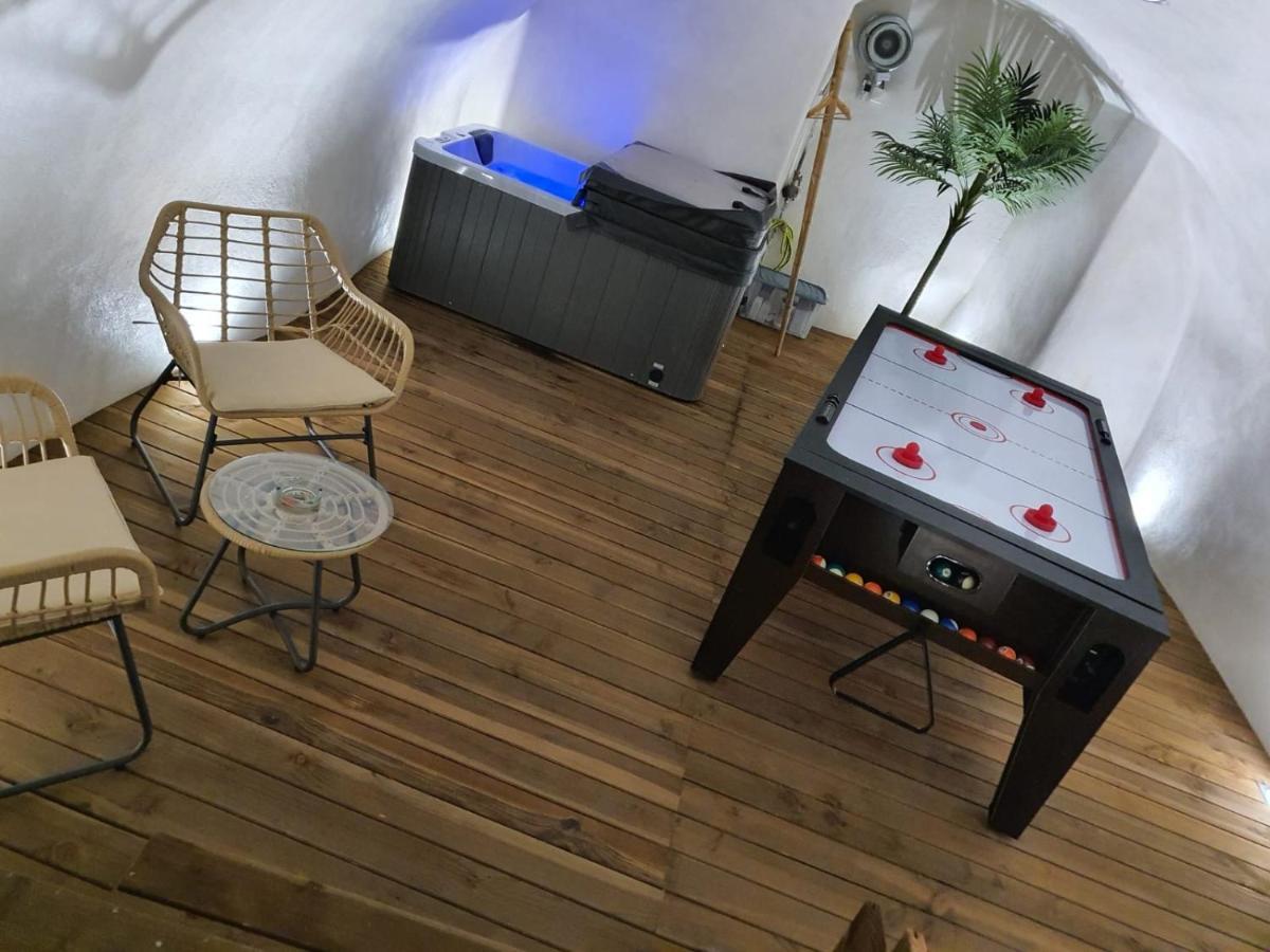 Le Menhir 2 Jacuzzi Spa Terasse Barbecue La Roche-Blanche  Kültér fotó